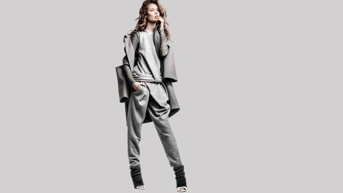 REDMI K80 至尊版手机搭载 7410mAh 电池，此款手机有哪些亮点？